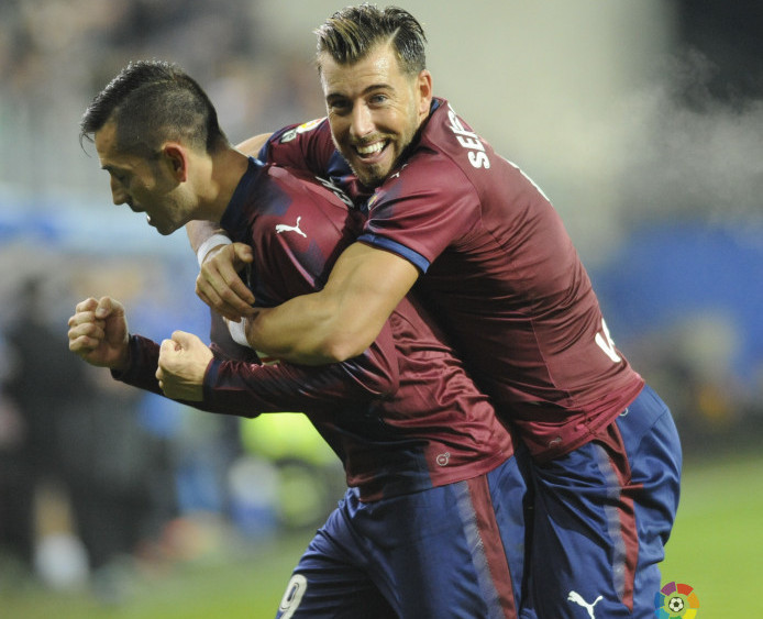Enrich y Charles celebran un gol (Fotos: laliga.es)