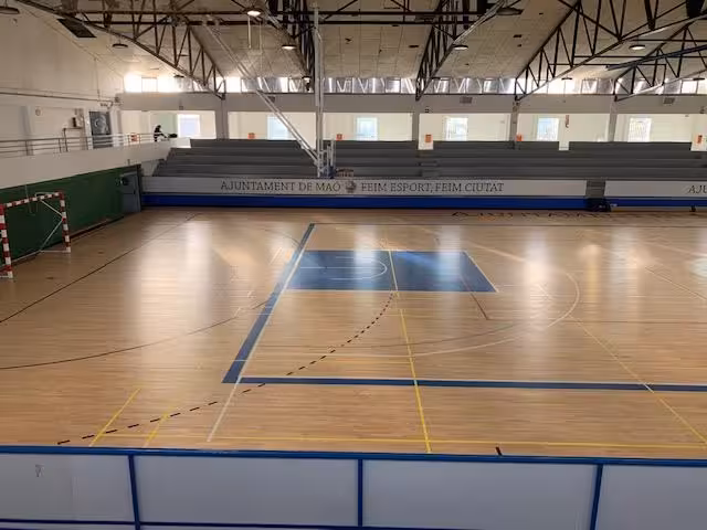Maó ampliará su polideportivo con dos nuevas pistas de voleibol