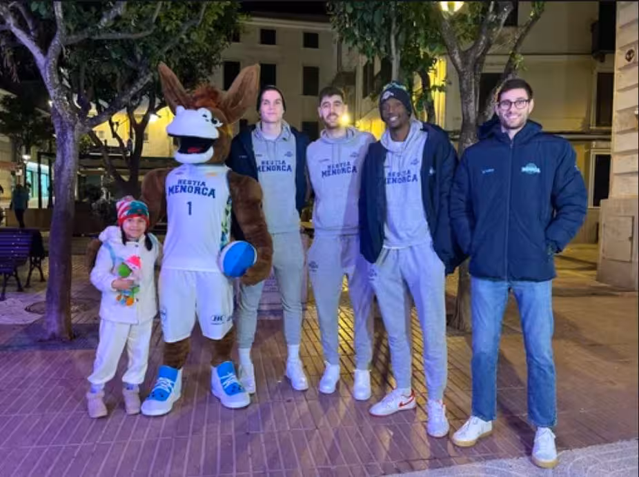 (La foto) El Hestia vive Sant Antoni