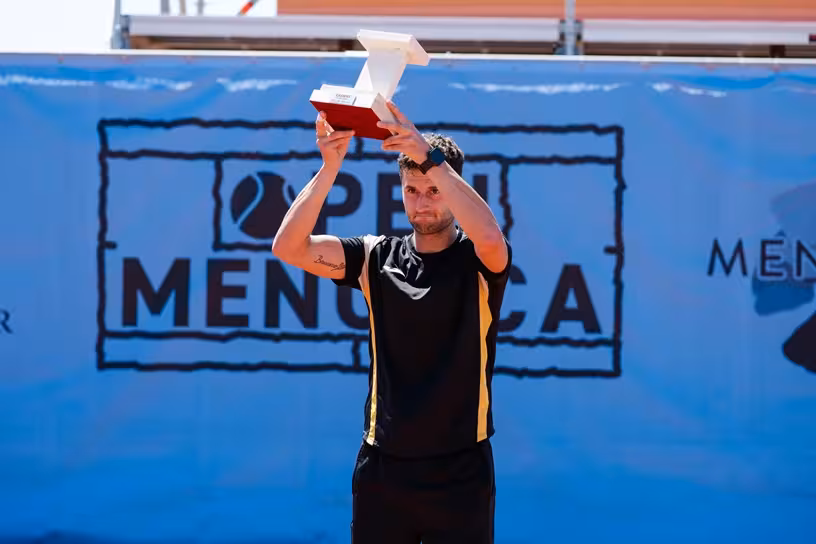 Raúl Brancaccio se lleva el Open Menorca de tenis