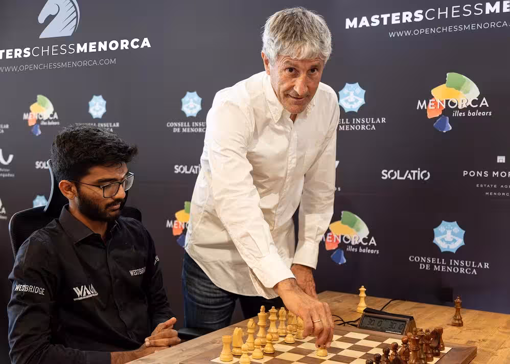 Nihal Sarin derrota al campeón del mundo y se sitúa líder del Masters Chess Menorca