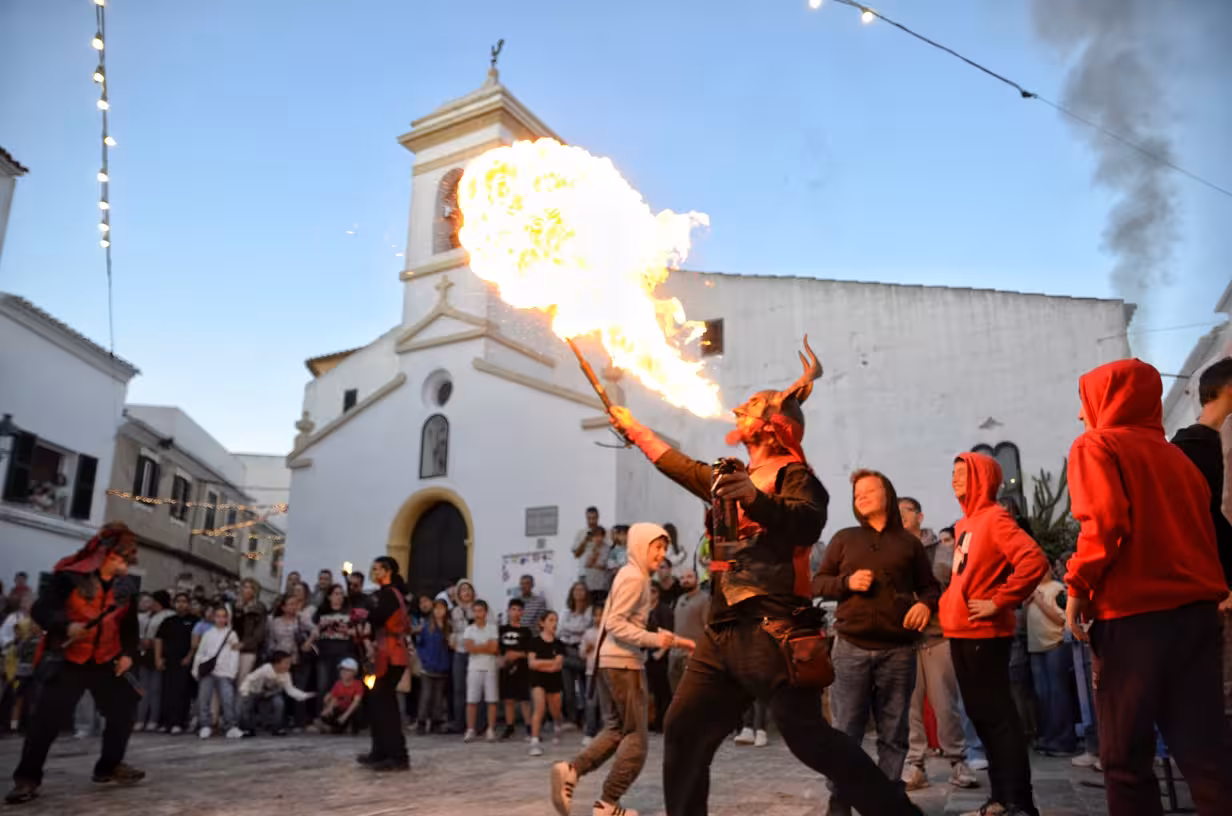 (Fotos) Es Migjorn Gran revive la Edad Media con éxito en la VI edición de "Migjorn Medieval"