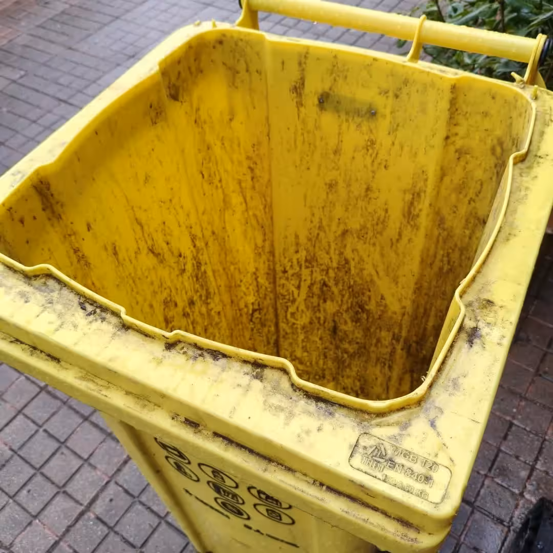 Polémica en Fort de l’Eau por los nuevos cubos de basura: “Va a convertirse en un foco de insalubridad”