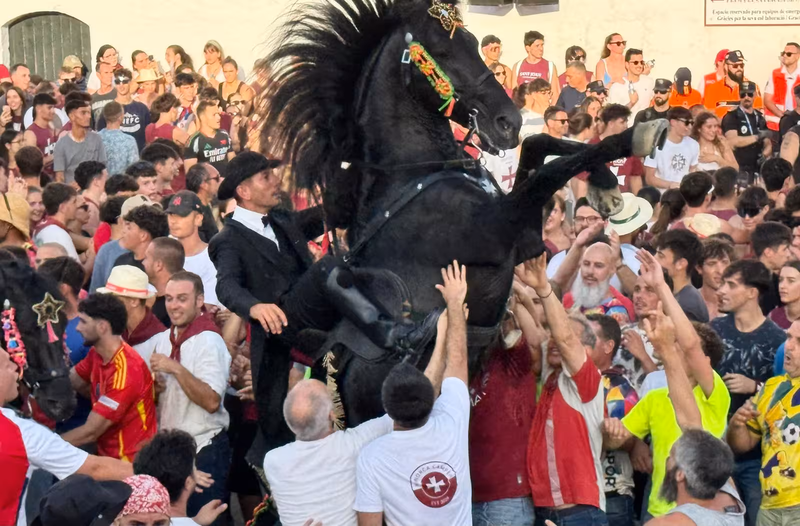 Los cavallers menores de 14 años no podrán participar en la Qualcada de Sant Joan a partir de 2028
