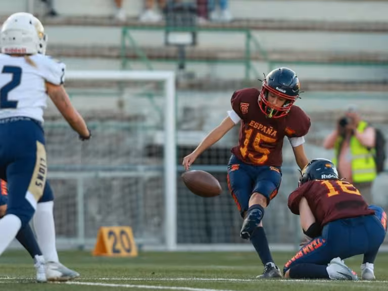 España, con dos menorquinas, logra el tercer puesto en la Eurocopa de fútbol americano