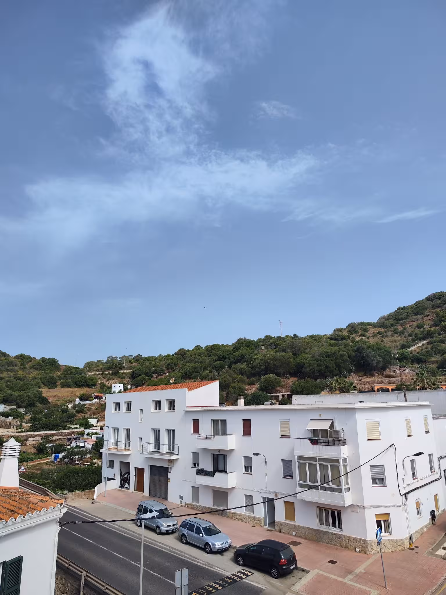 Menorca en alerta por calor: los termómetros rozarán los 35 °C en un domingo sofocante