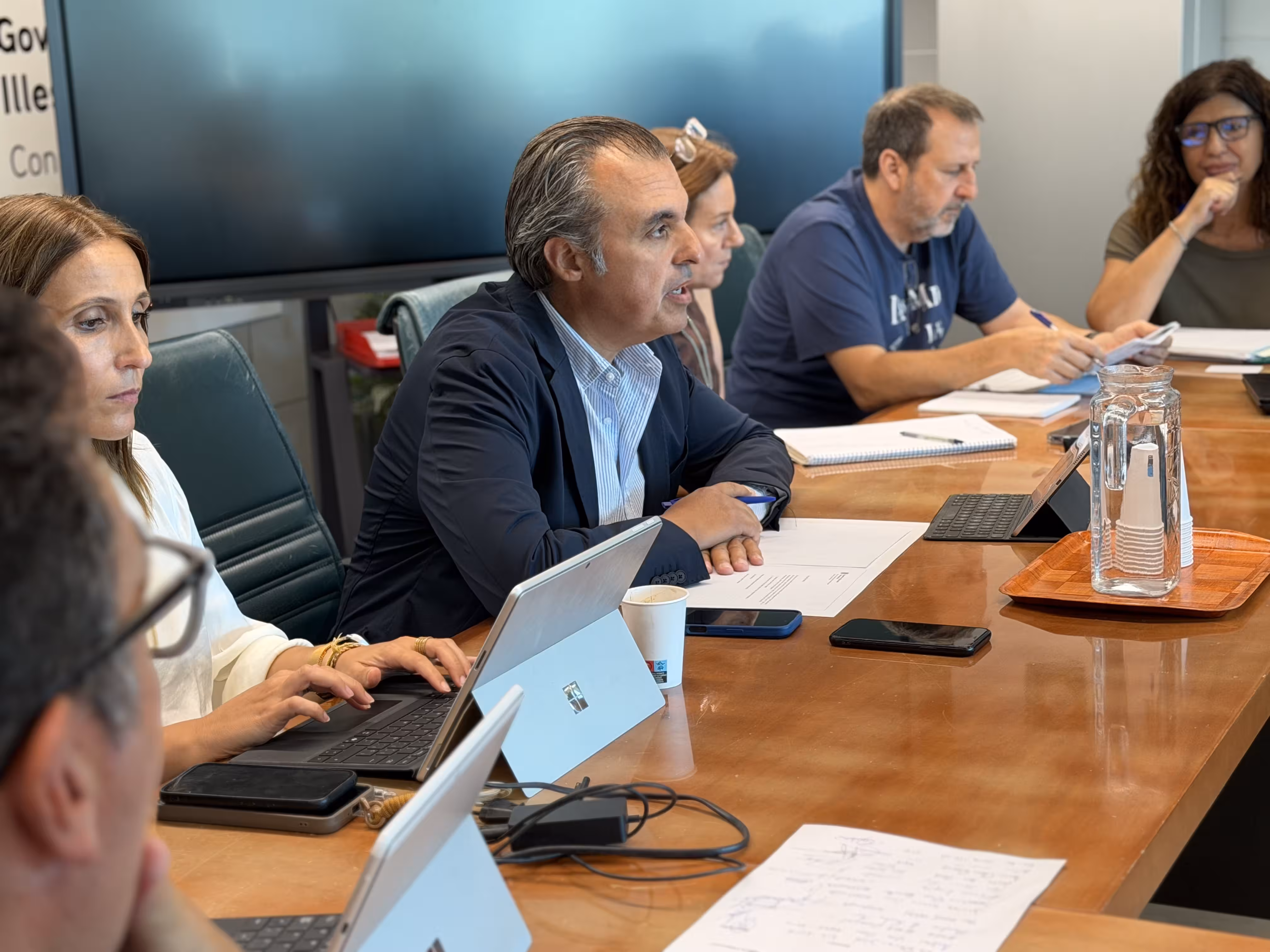 Educació inicia la negociación del nuevo Compromiso Educativo 2027-2031 para la red concertada con mejoras laborales para el profesorado