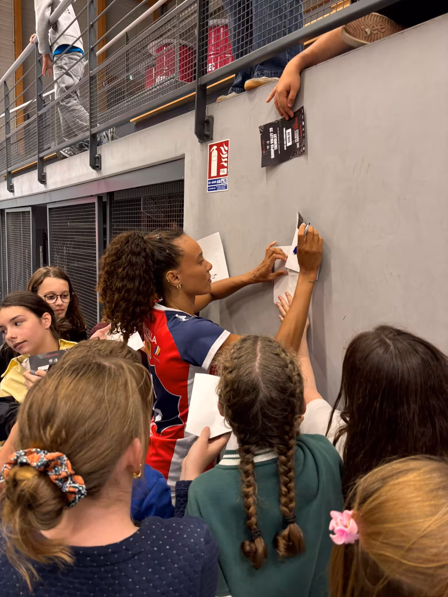 (Fotos y vídeo) El Avarca Menorca cae ante el Calais en su segundo amistoso de pretemporada