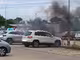 (Fotos) Arde un coche en el aparcamiento del gimnasio de Malbúger