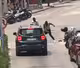 (Vídeo) Momentos de tensión en Ciutadella: una pelea en la Contramurada corta el tráfico y moviliza a la Policía Local