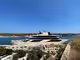 (Fotos) El ultralujo del Four Seasons I coincide con el superyate Ilma en el puerto de Maó