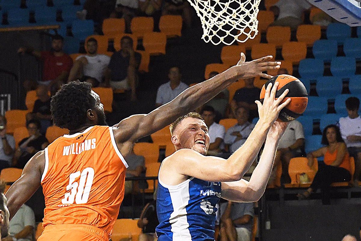 El Hestia Menorca termina último del Ciutat de Maó tras una segunda mitad nefasta en ataque