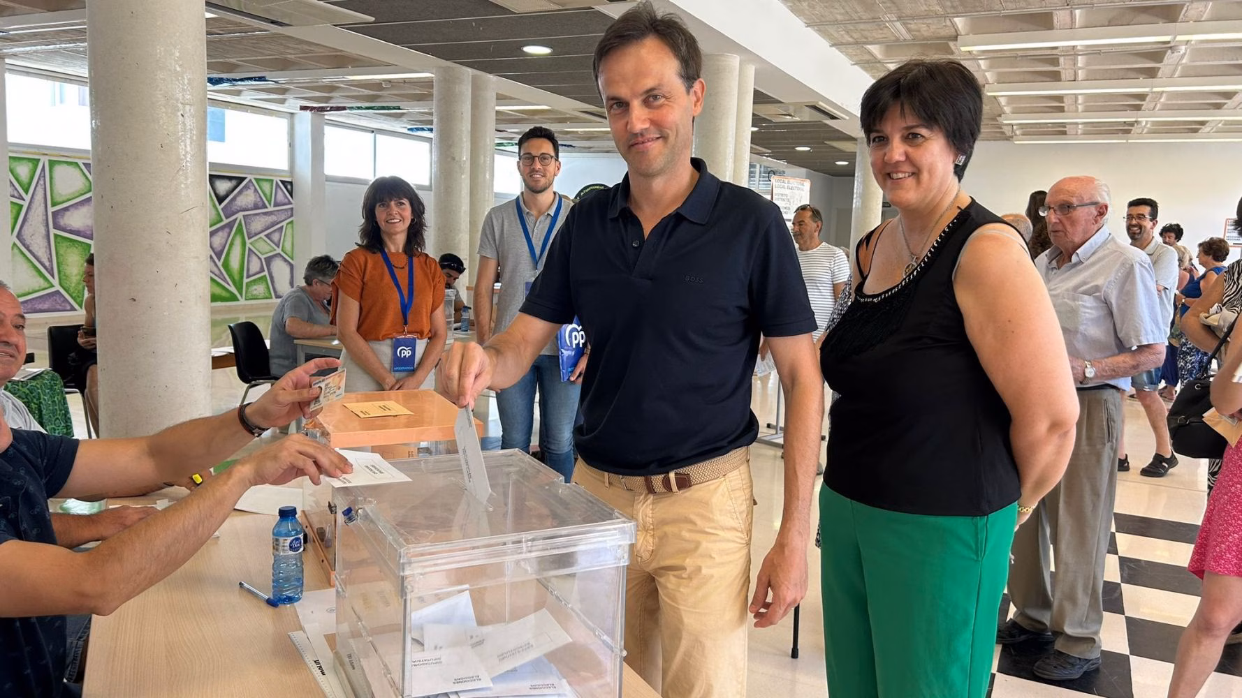 Empieza el recuento: En Ciutadella, el PP gana con el 39% de los votos y el PSOE tiene el 27%