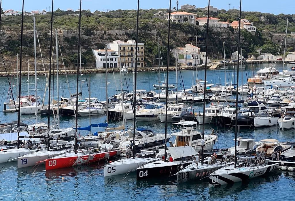 Platoon, primer líder de la Menorca 52 SUPER SERIES Royal Cup