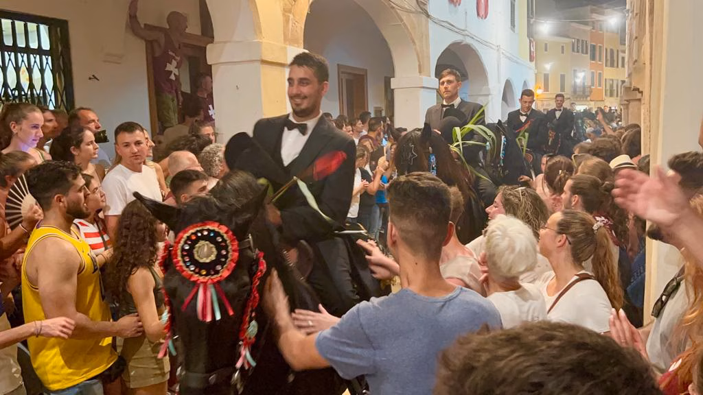 El Caragol de Santa Clara pone  el punto y final a un gran Dissabte de Sant Joan