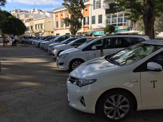 Abren una línea de ayudas para mejorar el servicio de taxi de todos los municipios de Baleares