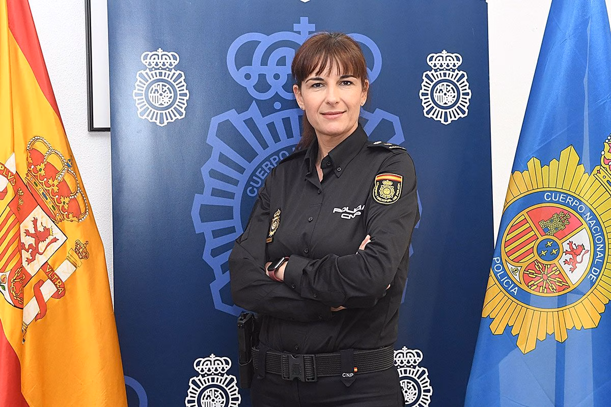 Francina Veny, primera mujer en dirigir la Policía Nacional en Menorca