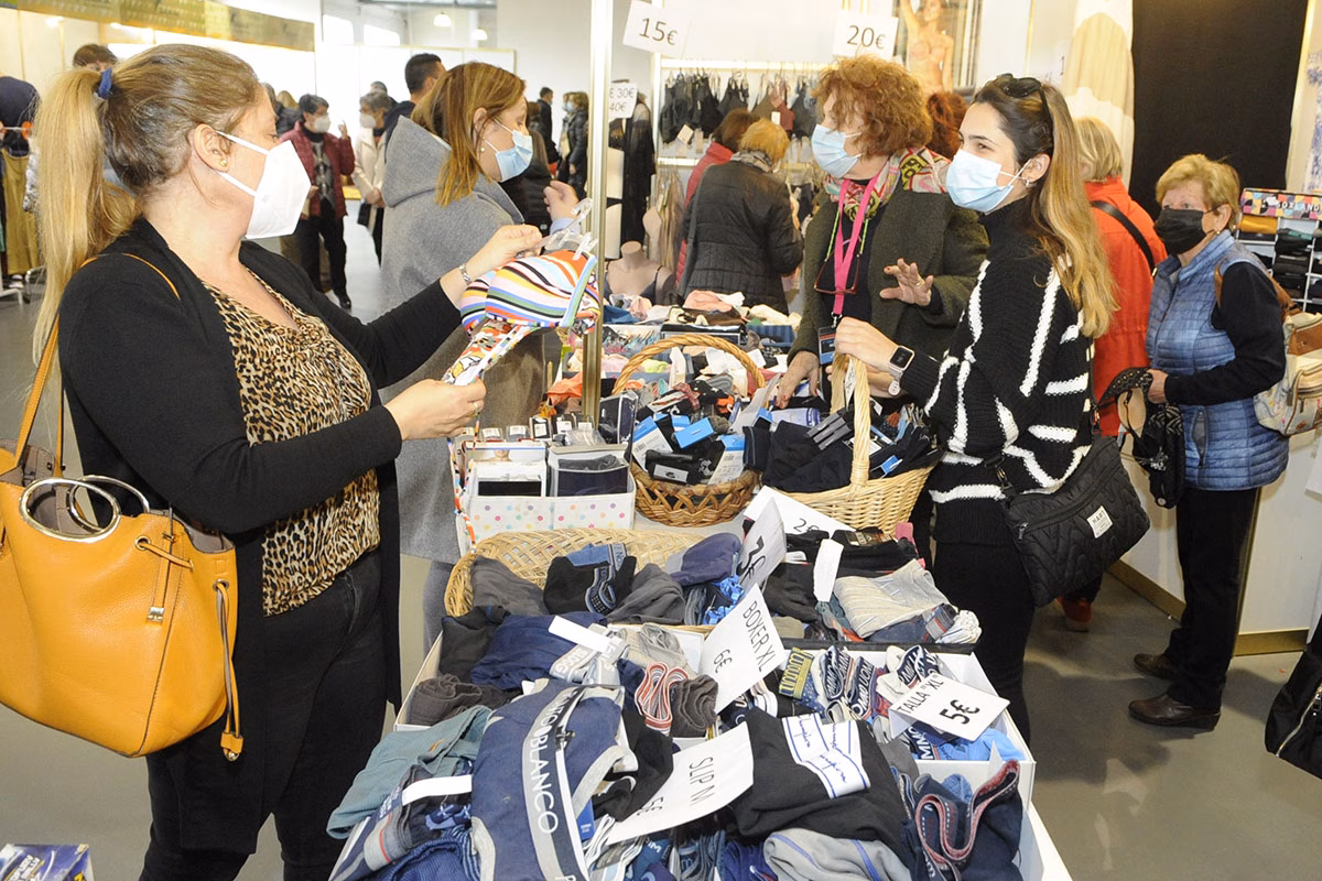 Más de 30 comercios participan en la 18ª Feria de Stocks de Menorca