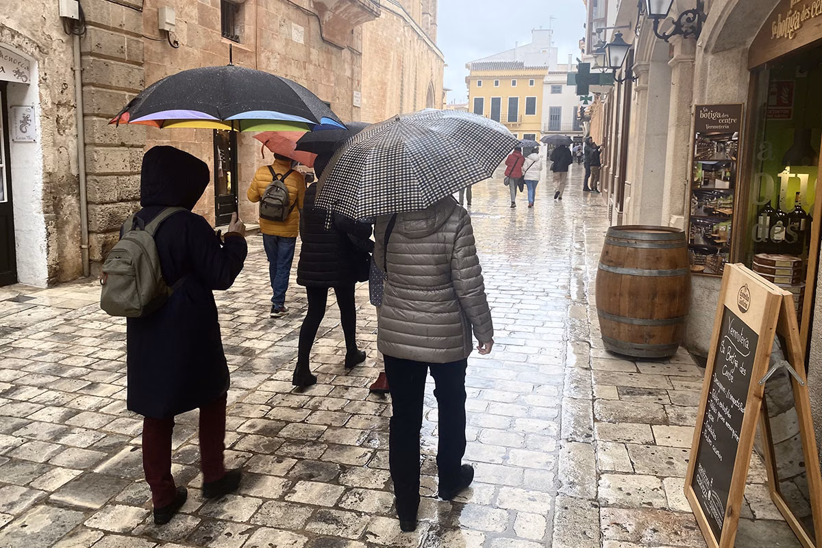 La alerta naranja trae más viento y lluvia a Menorca