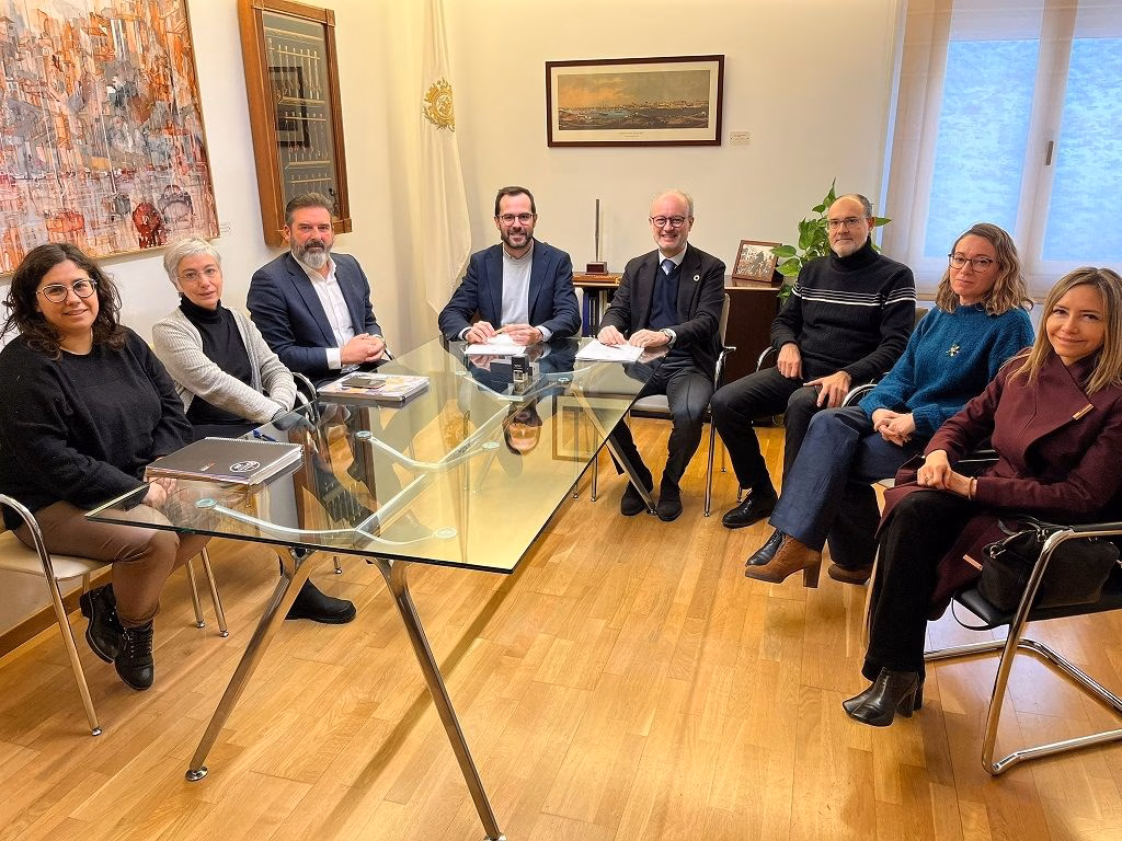 El convenio firmado entre Maó y Endesa permitirá formar a 50 trabajadores