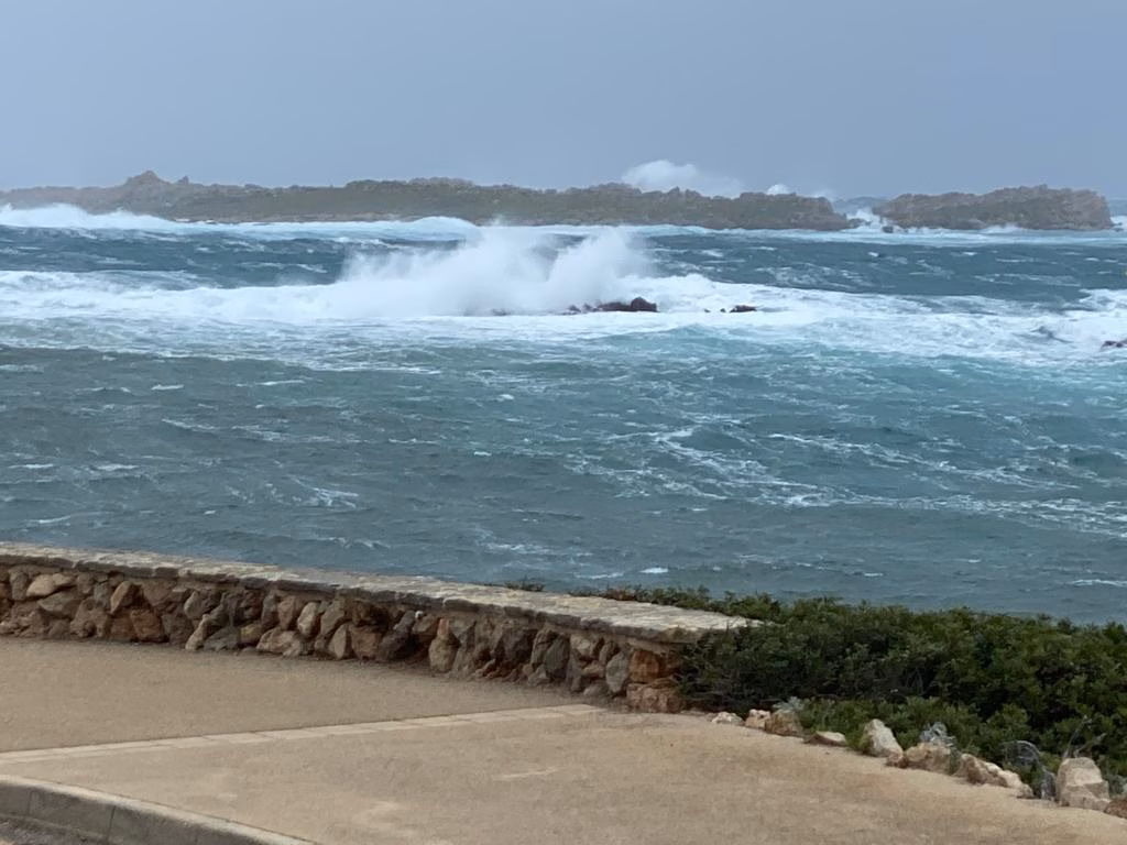 Alerta amarilla por viento y fenómenos costeros