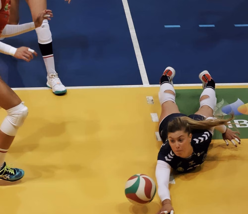 La experiencia del Avarca de Menorca le lleva a una victoria inmaculada