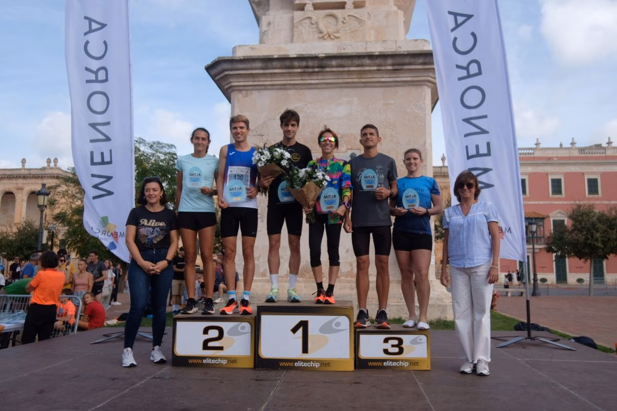 (Fotos) Sergi Reurer y Maria Pallicer dejan su huella en la Media Maratón de Ciutadella