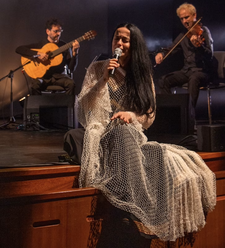 Rita Barber presenta el disco de su concierto 'Pardals al cap'