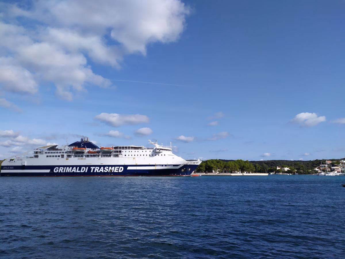 Trasmed ofrece un trayecto gratis en los viajes entre la península y Menorca