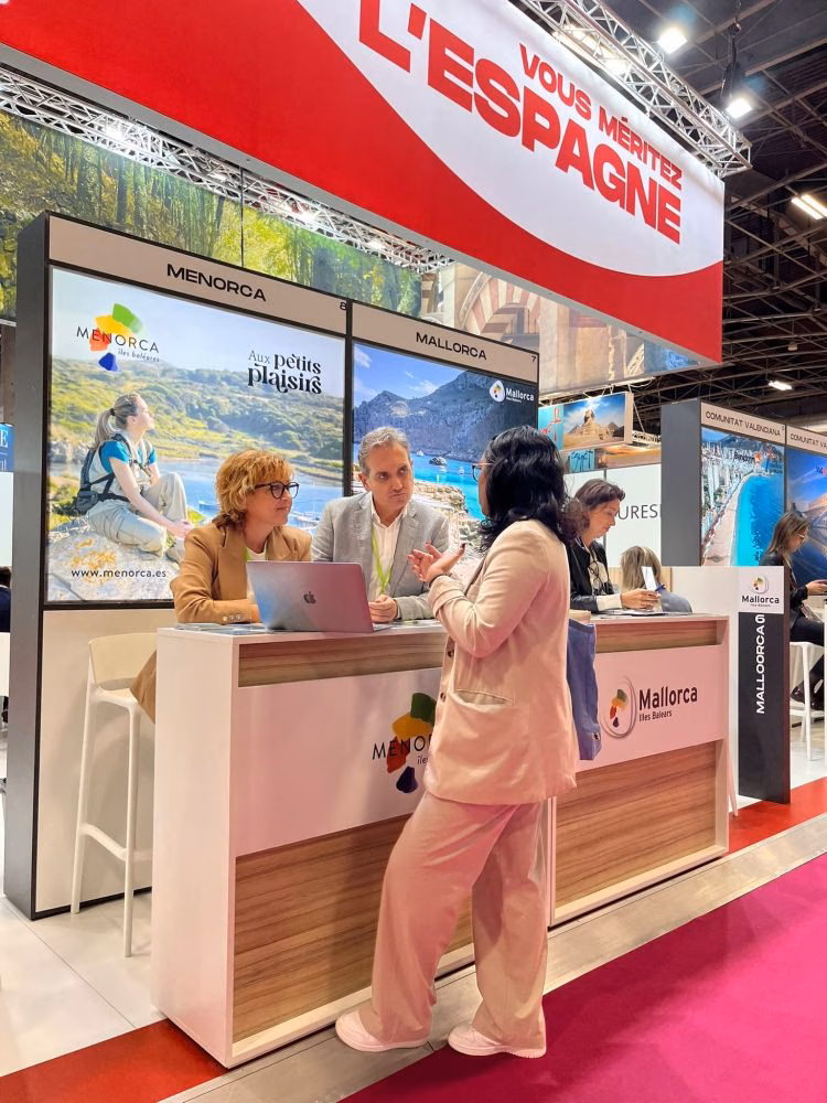 La cultura y la naturaleza de Menorca atraen al turista francés