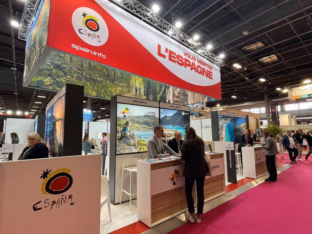 Interés por el legado talayótico en la feria turística profesional de Francia