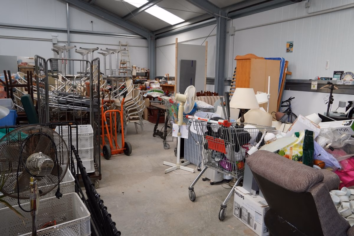 El Consell aporta 75.000 euros a Càritas para formación