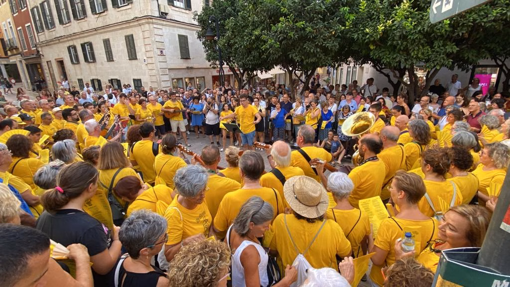 (Vídeo) Va Gros da el preludio musical de Gràcia