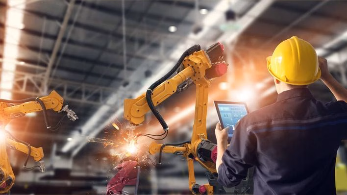 Baleares lidera el aumento de la producción industrial