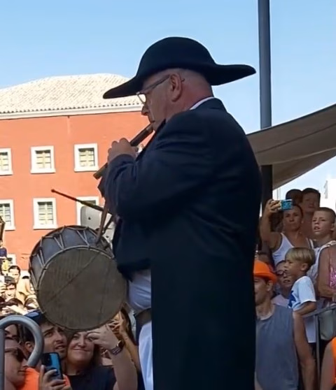 (Vídeo) Así ha sonado el primer 'toc de fabiol' de Sant Jaume
