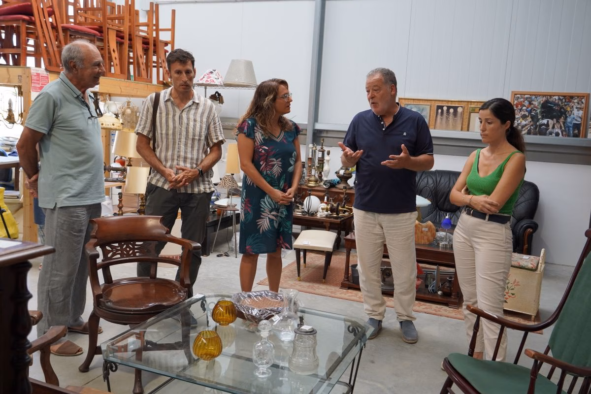 El Consell aumenta el convenio con Cáritas para talleres de inserción sociolaboral