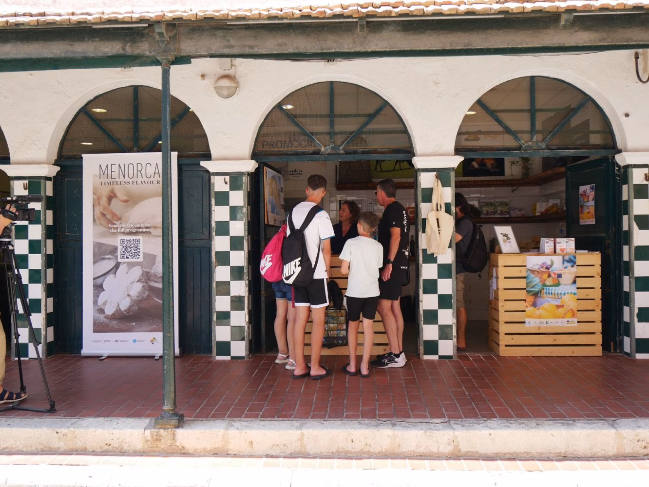 Ciutadella inaugura una oficina de promoción del producto local