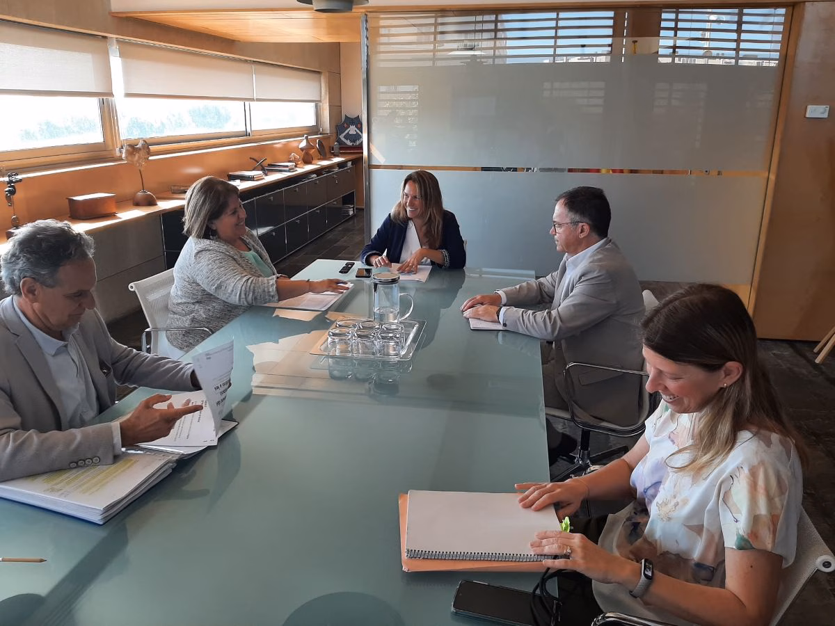 El Govern busca en Menorca consenso para aprobar el Decreto de Transporte marítimo