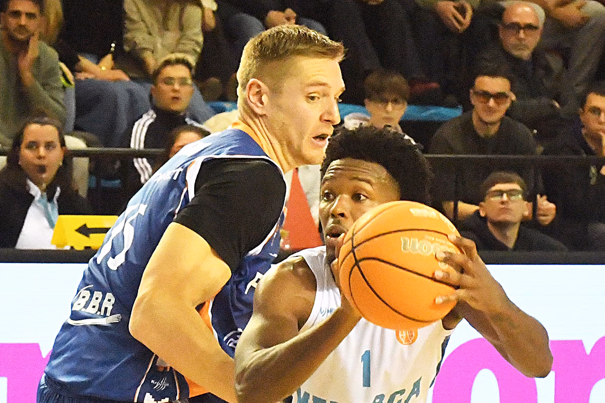 Jalen Cone del Hestia entra en el cinco ideal de la jornada