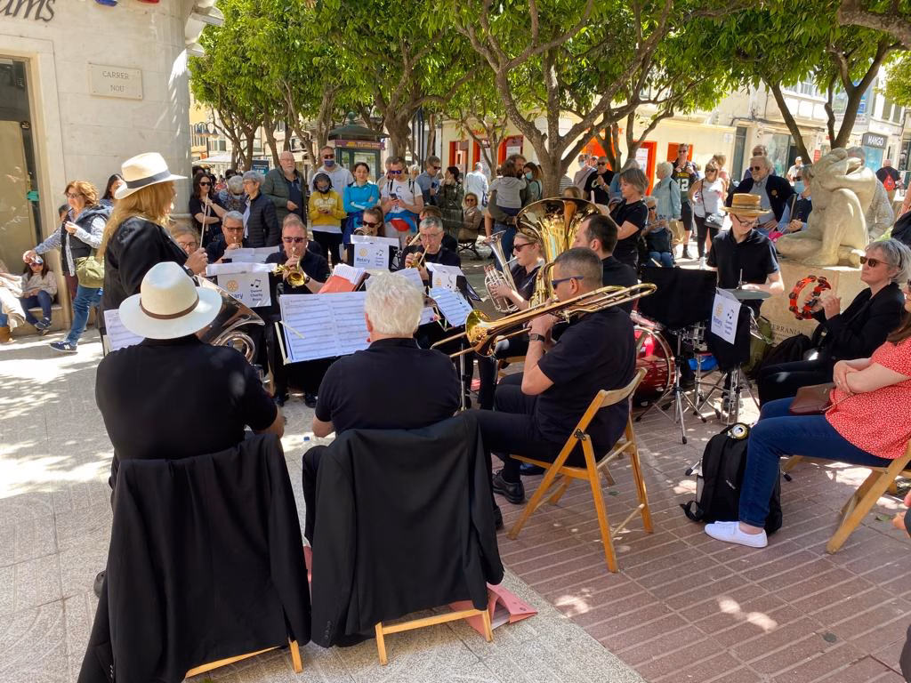 (La foto) Una nueva visita a Menorca de la "Gwent Charity Band"