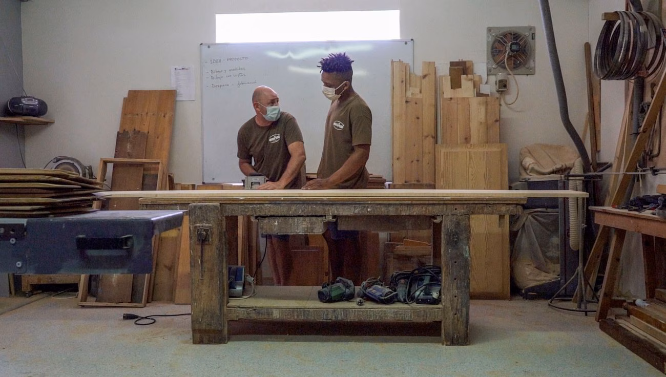 Mestral forma cada año a 45 personas en riesgo de exclusión social en Menorca