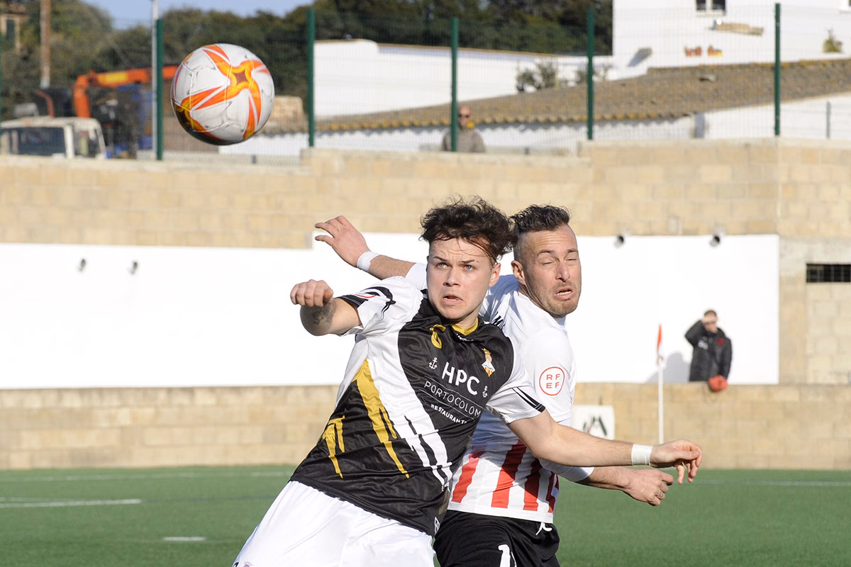 (Fotos) Paso atrás del Mercadal