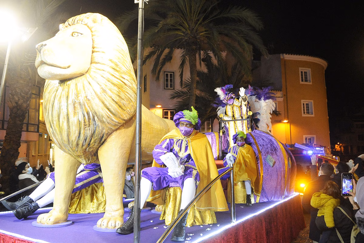 (Fotos y vídeo) Noche mágica en Menorca