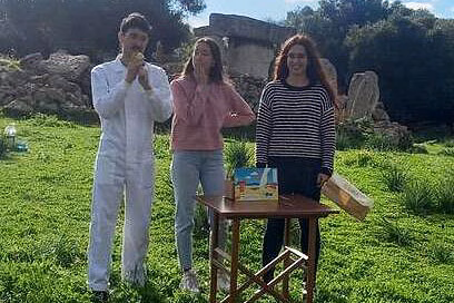 Danza y sombras chinas para ganar la "Becatalaiòtica"