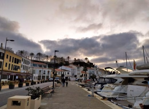 Intervalos de nubes y temperaturas en ascenso este martes en Menorca