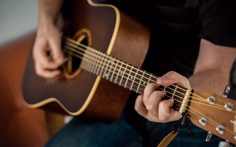 Las mejores guitarras clásicas para principiantes