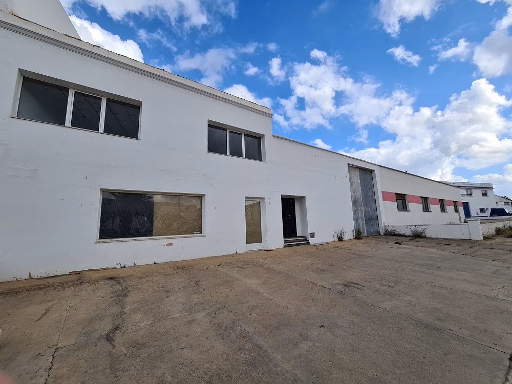 Maó invierte 585.000 € en una nave para las dependencias auxiliares de la Policía Local