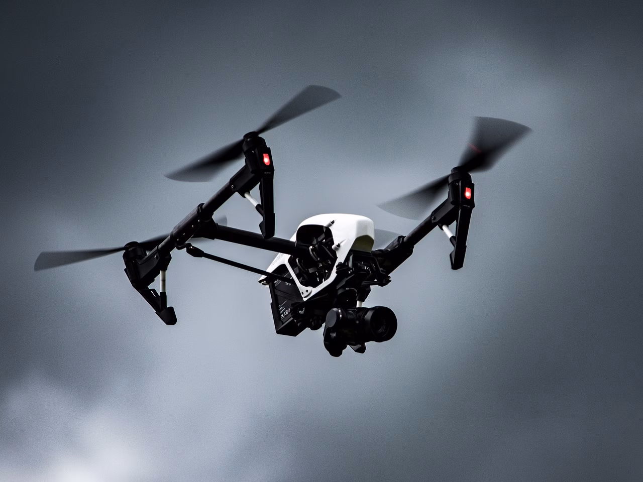 Baleares recibió drones de la DGT para vigilancia de carreteras