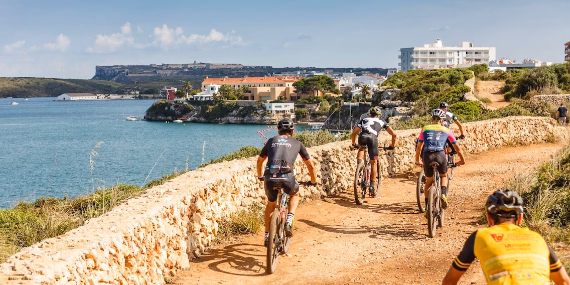(La foto) Espectacular segunda jornada de la Volta a Menorca en BTT