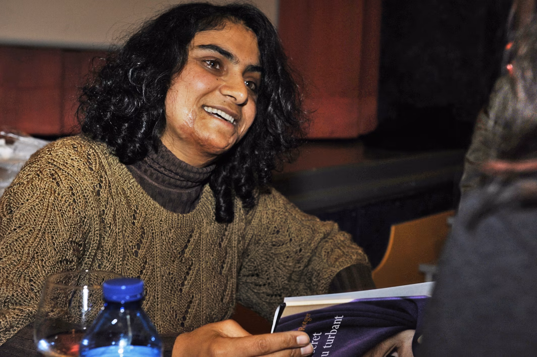 La escritora afgana Nadia Ghulam participará de un acto cultural en Menorca